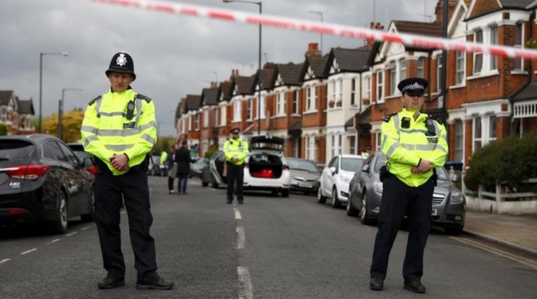 Βρετανία: Μητέρα και κόρη ύποπτες για τρομοκρατική επίθεση