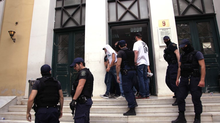 Προφυλακίζονται τα 14 από τα 15 μέλη της σπείρας των χρηματοκιβωτίων