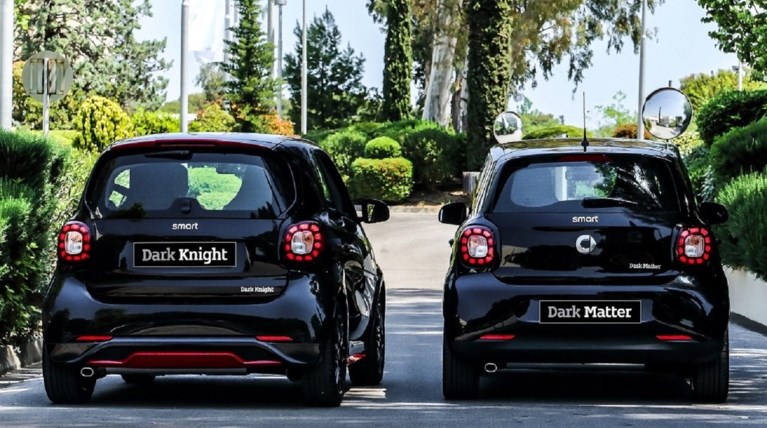 Νέες εκδόσεις Smart: Τι τύπος είστε, Dark Knight ή Dark Matter;