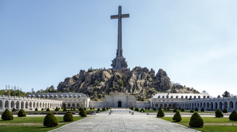 Η Ισπανία προχωρά στην εκταφή του δικτάτορα Φράνκο