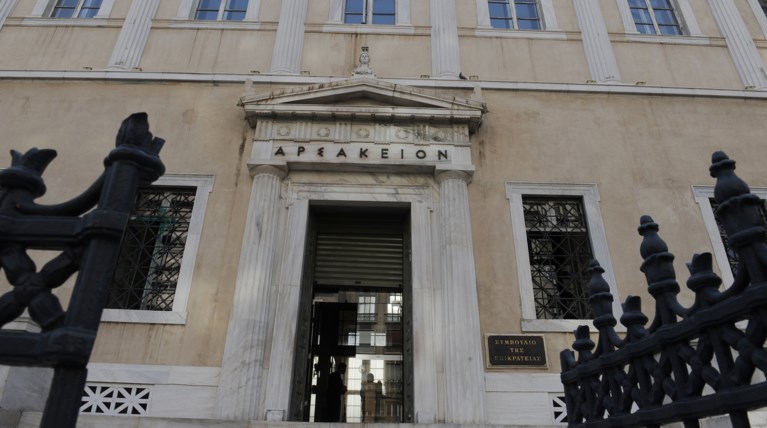 ΣτΕ: Αποζημίωση 700.000 ευρώ για τον θάνατο 21χρονου στρατιώτη