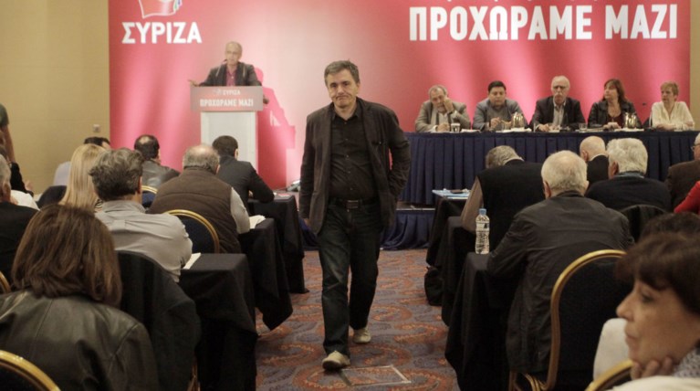 Αμφισβητούν τη συμφωνία οι 53 του ΣΥΡΙΖΑ αλλά την... ψηφίζουν