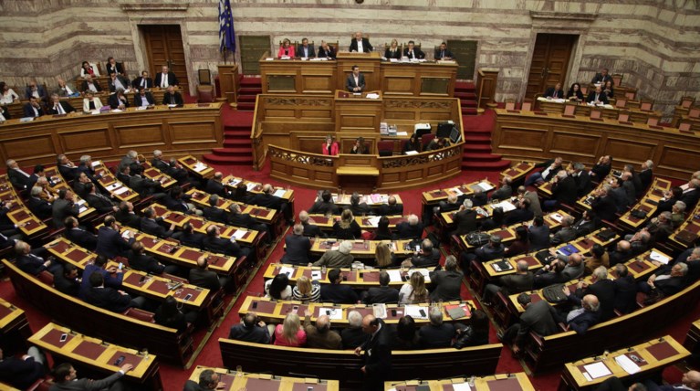 Η συγγνώμη του Καραμανλή στο ΚΚΕ με ρήση του... Λένιν