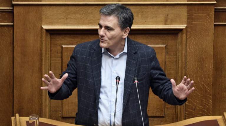 Τσακαλώτος: Εσείς πήρατε μέτρα 63 δισ, εμείς μόνο... 14 δισ.