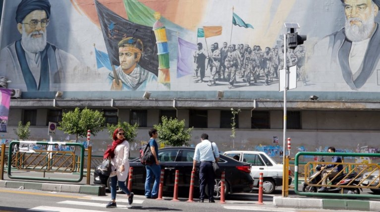 Στις κάλπες για εκλογή προέδρου οι Ιρανοί