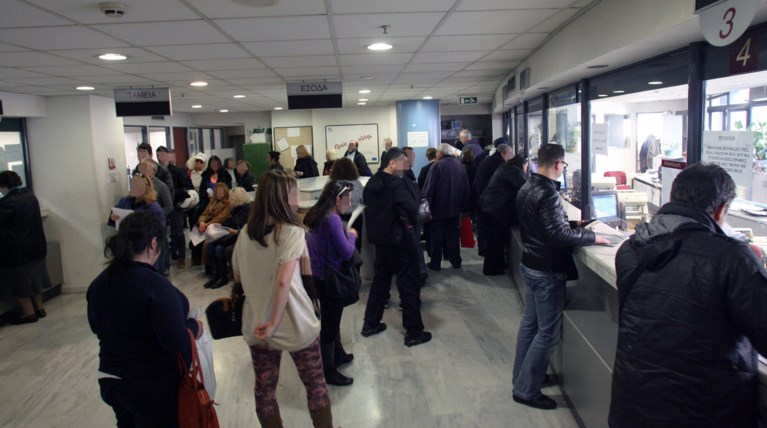 Δυσβάστακτοι φόροι σε ανέργους, φοιτητές, νοικοκυρές αν εισπράττουν ενοίκια