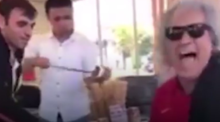 Ένας Τούρκος παγωτατζής στην Πόλη "χάζεψε" τον Τσουκαλά (ΒΙΝΤΕΟ)
