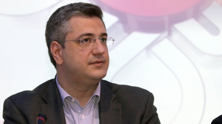 Παρέμβαση «τομή» Τζιτζικώστα για την αργία του Αγ.Πνεύματος!