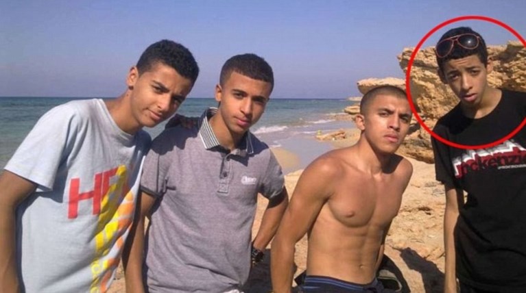 Ο μακελάρης του Μάντσεστερ έφηβος: Μπάλα και κάνναβη