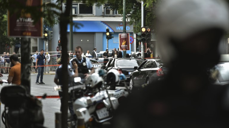 Mαρτυρίες για την επίθεση στον Παπαδήμο: "Η έκρηξη ήταν σαν σεισμός"