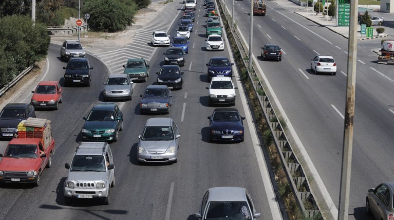 Τα μέτρα της Τροχαίας για την ασφαλή επιστροφή των εκδρομέων
