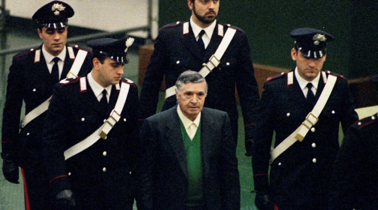 Με δικαστική απόφαση θα αποφυλακιστεί ο διαβόητος μαφιόζος Τοτό Ρίινα
