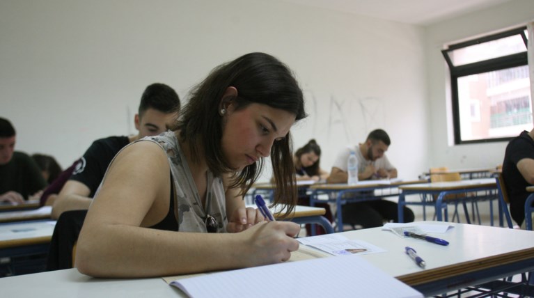 Πανελλαδικές 2017: Θέματα & απαντήσεις σε αρχαία - μαθηματικά