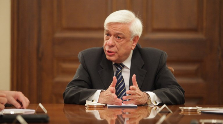 Μήνυμα Παυλόπουλου: Ο Σόιμπλε να τηρήσει τις υποσχέσεις του