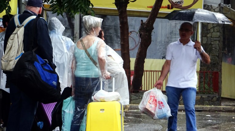 Έκτακτο δελτίο της ΕΜΥ: Μετά το σεισμό, βροχές και χαλάζι