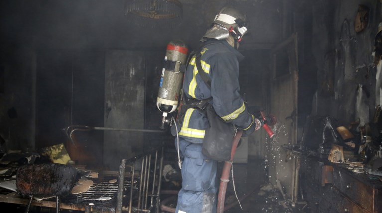 Λάρισα: Νεκρή 24χρονη από αναθυμιάσεις μετά από φωτιά σε διαμέρισμα