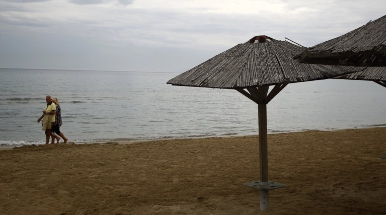 Από τις βροχές στον καύσωνα: Τι μας επιφυλάσσει ο καιρός μέχρι την Κυριακή