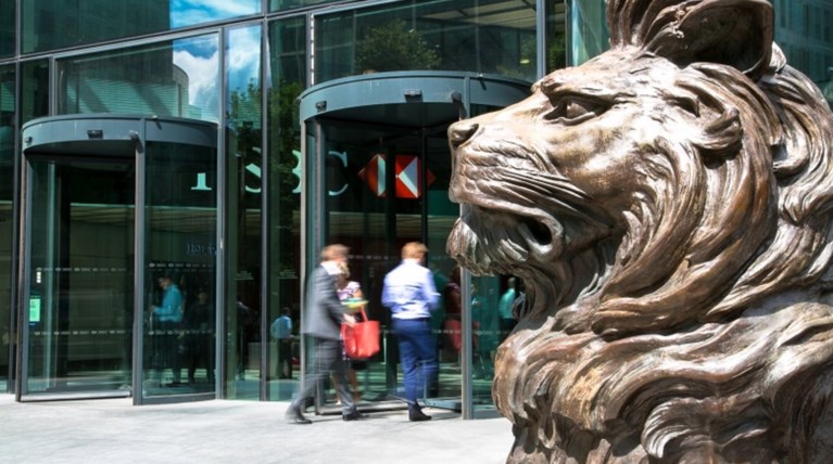 HSBC: Πιθανό ένα τέταρτο Μνημόνιο για την Ελλάδα