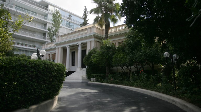 Μαίνεται ο πόλεμος κυβέρνησης - ΝΔ για τις συνομιλίες Καμμένου