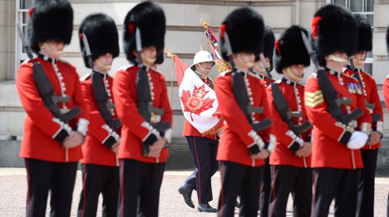 Αυτή είναι η πρώτη γυναίκα διοικητής της φρουράς της Ελισάβετ