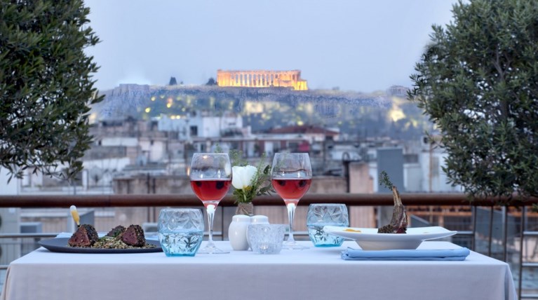 Οι fine γεύσεις σκαρφάλωσαν στο rooftop του ξενοδοχείου Melia Athens