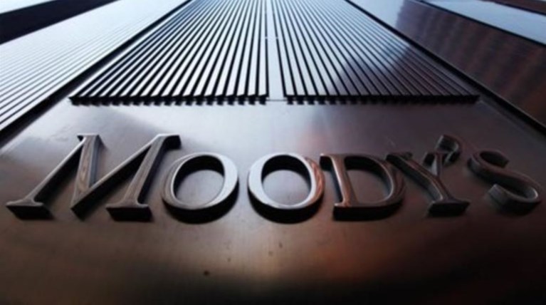 Moody's: Αναβάθμισε το αξιόχρεο των ομολόγων των ελληνικών τραπεζών
