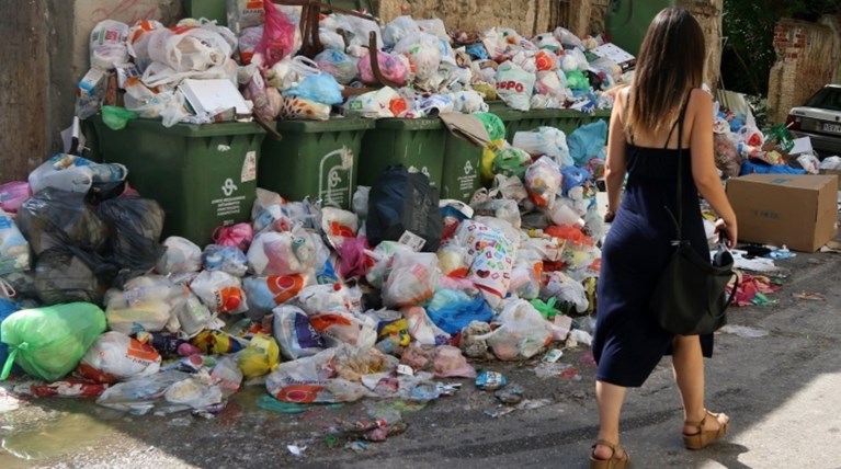 Θεσσαλονίκη: Επείγουσα προκαταρκτική εξέταση για τα σκουπίδια