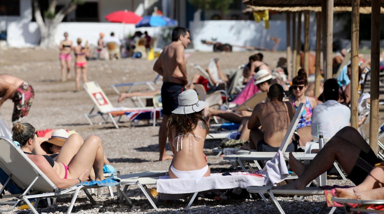 Στο «κόκκινο» ο υδράργυρος, ανεβαίνει στους 43 βαθμούς