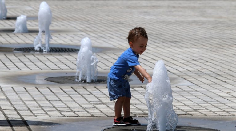 Εχει και ο καύσωνας τις όμορφες πλευρές του! φωτό