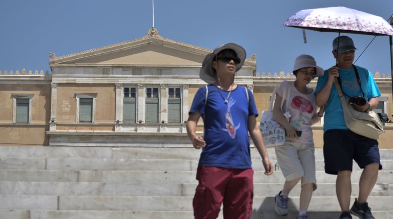 Μετά τον καύσωνα ετοιμαστείτε για «σκωτσέζικο ντους»