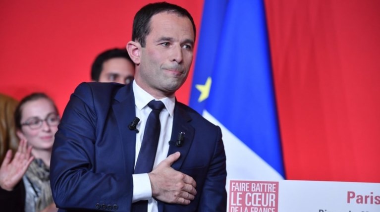 Ο Μπενουά Αμόν ανακοίνωσε ότι φεύγει από το Σοσιαλιστικό Κόμμα