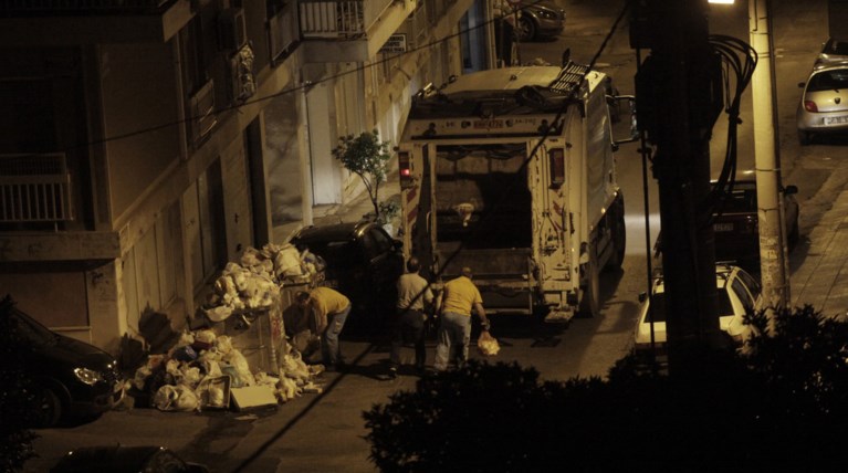 Θλίψη και οργή για την 62 χρονη που πέθανε σε απορριμματοφόρο στου Ζωγράφου