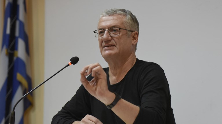 Β. Θεοδωρόπουλος στο The TOC: είμαι δίπλα στους εργαζόμενους