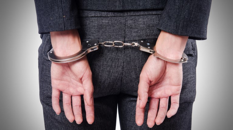 Προφυλακίστηκε τραπεζική υπάλληλος για υπεξαίρεση 5,5 εκατομμυρίων!