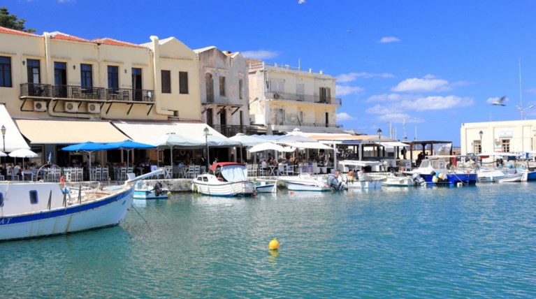 Πήραν στο κυνήγι ελεγκτές για μαύρη εργασία στο Ρέθυμνο