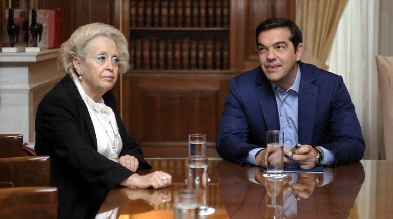 Εκπληξη: Από τον Αρειο Πάγο στο γραφείο του Τσίπρα η Β. Θάνου