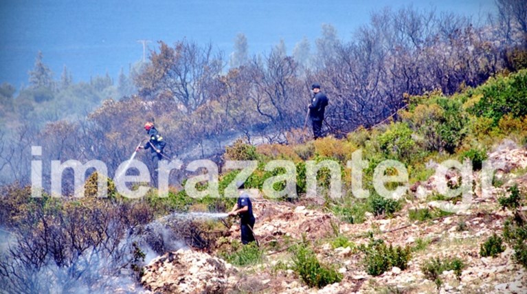 Σε ύφεση οι μεγάλες πυρκαγιές στη Ζάκυνθο
