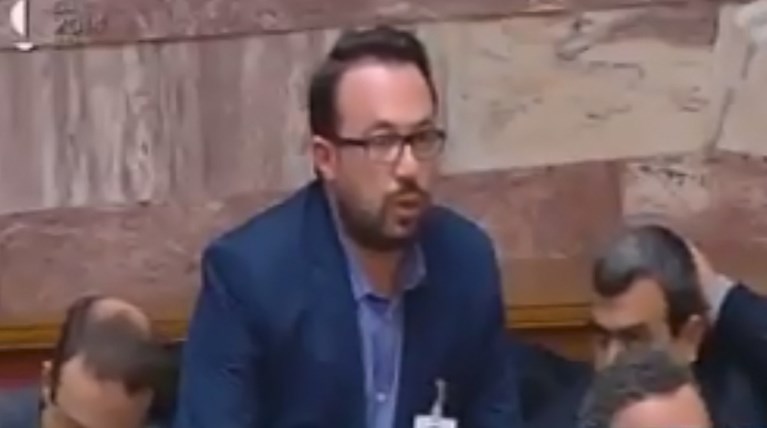 Β. Ντούμας για Εξάρχεια: «Δεν δικαιολογούνται η σιωπή και η αδιαφορία»
