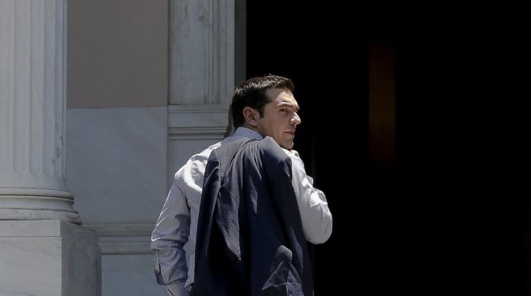 Βαρουφάκης και Καμμένος φέρνουν "πολιτικό καύσωνα" στο Μαξίμου