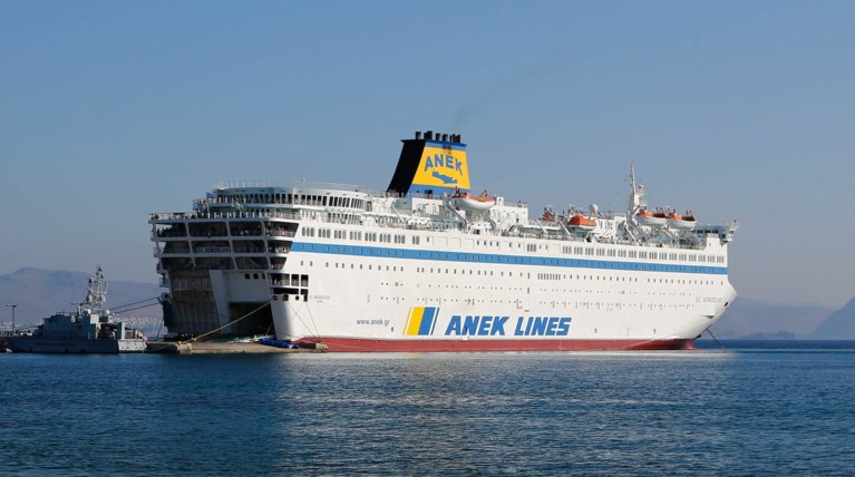 35χρονη γέννησε πρόωρα αγοράκι μέσα στο πλοίο «Ελευθέριος Βενιζέλος»