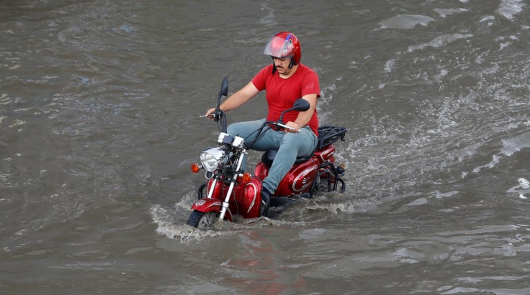 Η "Μέδουσα" χτύπησε την Κωνσταντινούπολη-Πρωτοφανείς πλημμύρες