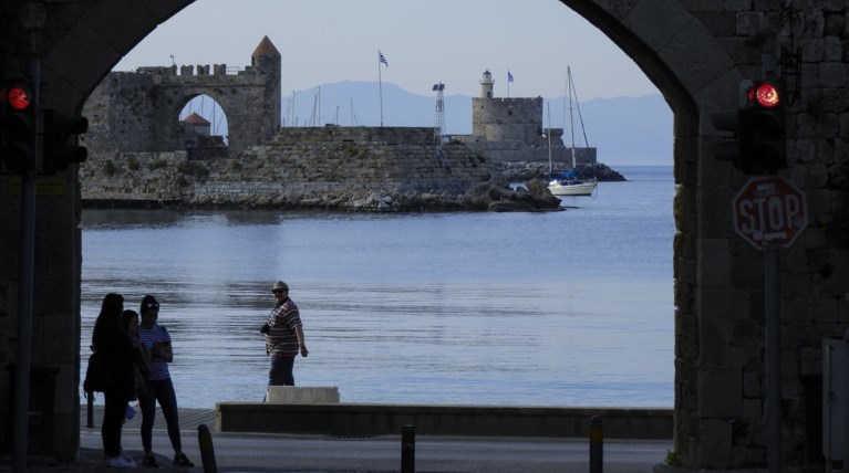Ηλιοφάνεια σε όλη τη χώρα με μικρή άνοδο της θερμοκρασίας