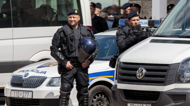 Πέντε τραυματίες από επίθεση με αλυσοπρίονο σε ελβετική πόλη