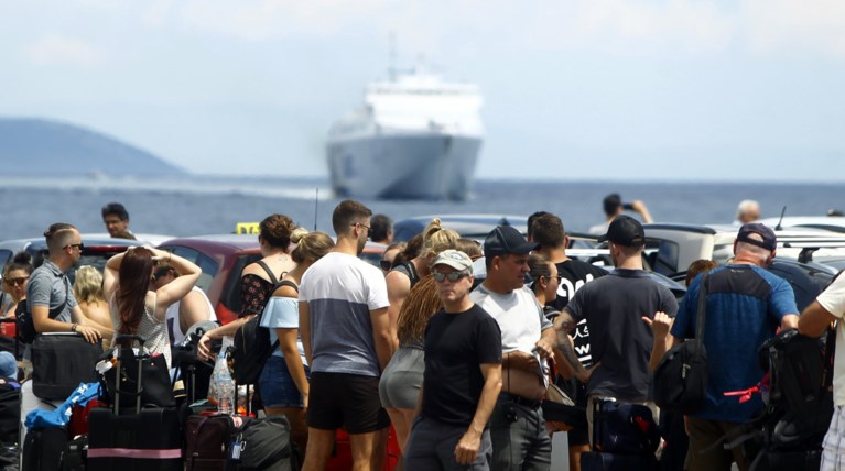 Αναστολή απεργιών,κανονικά θα φεύγουν τα πλοία από τη Ραφήνα
