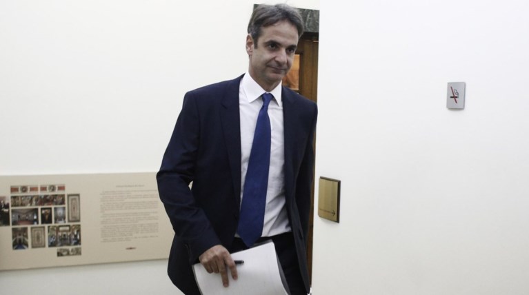 Επιστολή Μητσοτάκη σε Βούτση: Οδηγείτε τη χώρα σε ανεξέλεγκτες καταστάσεις