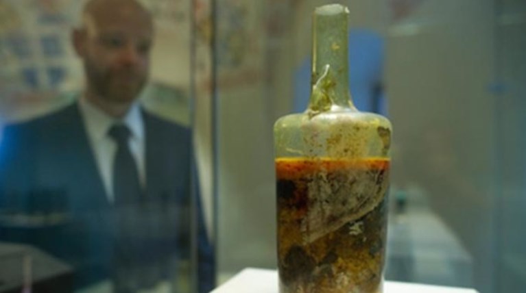 Το πιο παλιό μπουκάλι κρασί έχει σφραγιστεί τον...4ο αιώνα μ.Χ