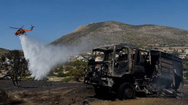 Ανησυχία για τις «απανωτές»  φωτιές σε Ανάβυσσο και Λαγονήσι