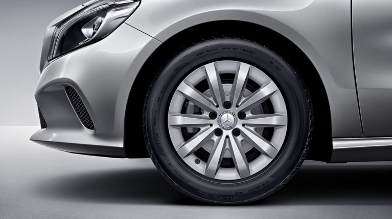 Η Mercedes Α160d σε νέες εκδόσεις και τιμές για ιδιώτες και "εταιρικούς"