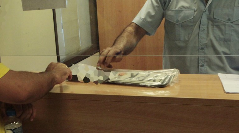 Επιστροφή πινακίδων από Τροχαία & Δήμο λόγω Δεκαπενταύγουστου