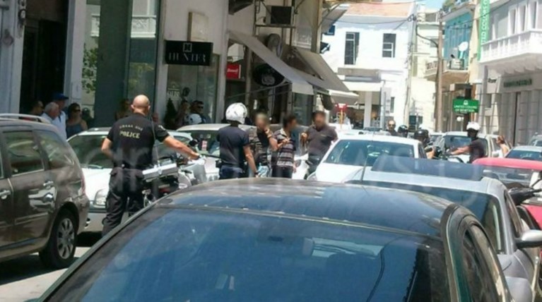 Αγριο ξύλο στο κέντρο των Χανίων μεταξύ Ελλήνων και Ρωσοπόντιων